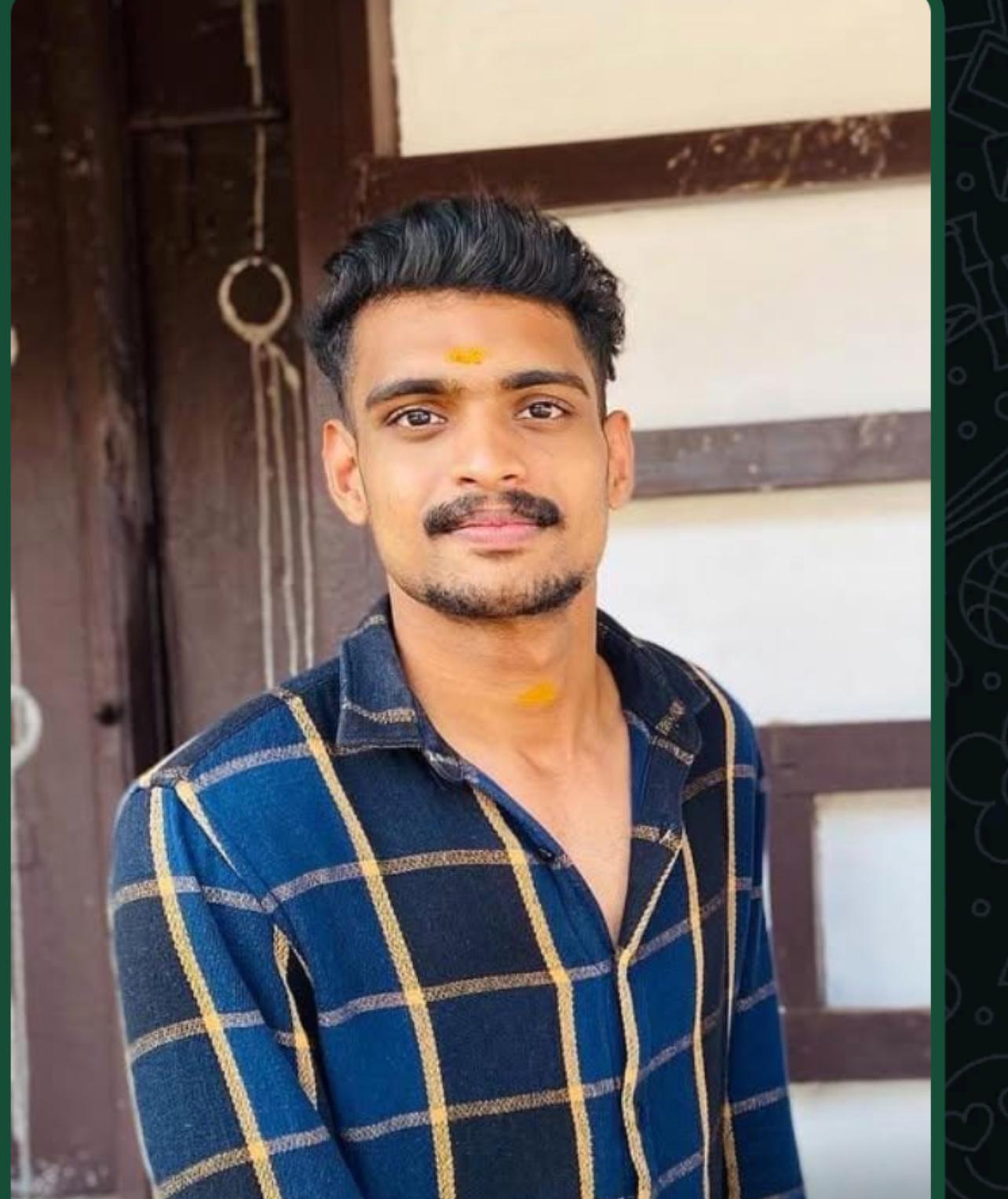 ABINSYAM S