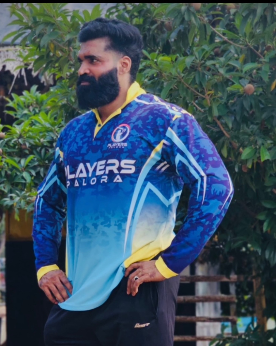 JAMSHID USMAN